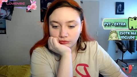 Snapshot of lily_shamy chatting on February 5, 2025, 10:08 am Alice online show from February 5, 2025, 10:08 am