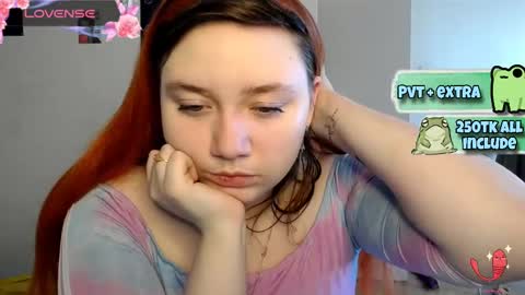 Snapshot of lily_shamy chatting on February 21, 2025, 11:11 am Alice online show from February 21, 2025, 11:11 am