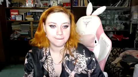 Snapshot of lily_shamy chatting on October 17, 2025, 8:55 pm Alice online show from October 17, 2025, 8:55 pm