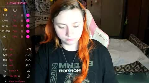 Snapshot of lily_shamy chatting on May 24, 2026, 7:52 pm Alice online show from May 24, 2026, 7:52 pm