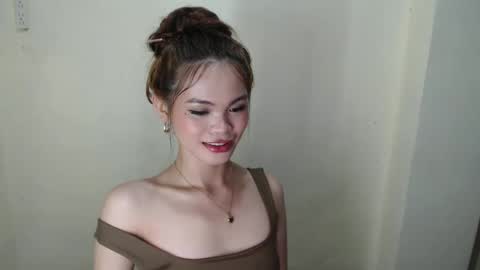 Snapshot of lily_summer23 chatting on December 19, 2024, 2:57 pm Youre pleasure Lily online show from December 19, 2024, 2:57 pm