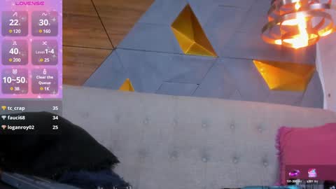 lily_waist online show from January 22, 2025, 7:14 am