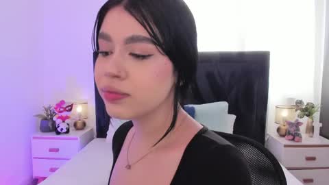 LilyWoodz online show from May 31, 2026, 2:46 pm
