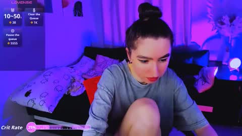 LILY online show from November 30, 2025, 8:18 am