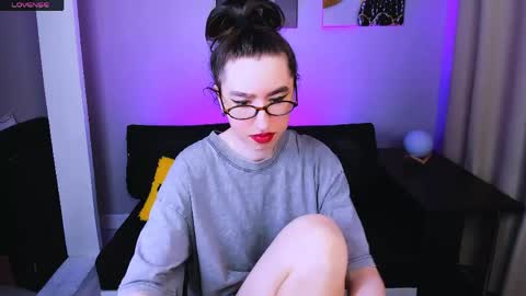 LILY online show from May 16, 2026, 12:15 pm