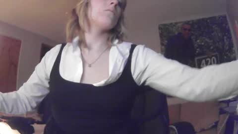 Snapshot of lilybvixen chatting on October 7, 2025, 12:30 am lilybvixen online show from October 7, 2025, 12:30 am