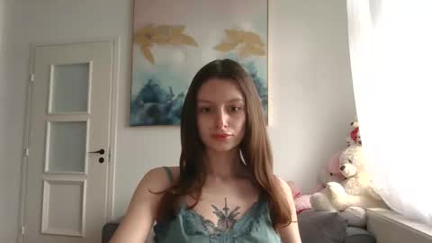 lilycandy_ online show from April 25, 2026, 11:24 am