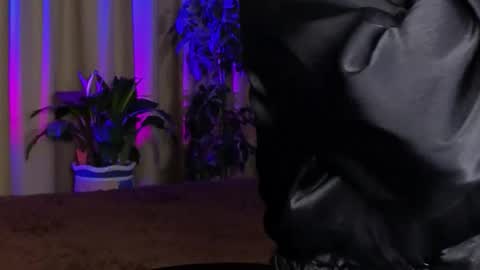 Snapshot of lilyconor chatting on October 27, 2025, 4:55 pm Lily online show from October 27, 2025, 4:55 pm