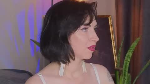 Lily online show from June 13, 2026, 6:44 am