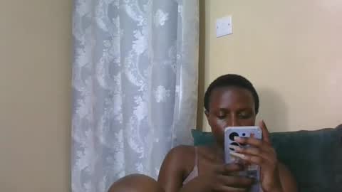 lilycute19 online show from February 11, 2026, 1:16 pm