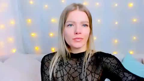 lilydavisss online show from January 8, 2026, 3:09 am