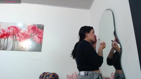 lilyfox23 online show from April 18, 2026, 12:42 pm