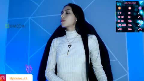 Snapshot of lilylouisee_ chatting on April 29, 2026, 9:57 am Liliana louise online show from April 29, 2026, 9:57 am