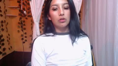 Snapshot of lilymoon_018 chatting on April 24, 2026, 12:51 pm lilymoon_018 online show from April 24, 2026, 12:51 pm