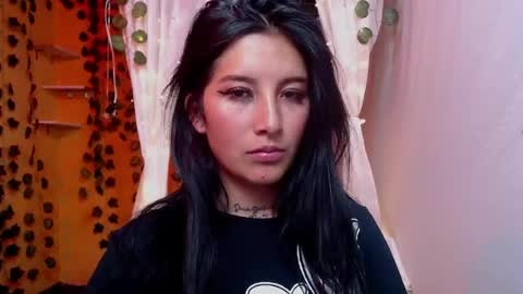 Snapshot of lilymoon_018 chatting on April 29, 2026, 6:14 pm lilymoon_018 online show from April 29, 2026, 6:14 pm