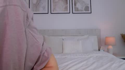 Lily online show from February 10, 2025, 9:14 am