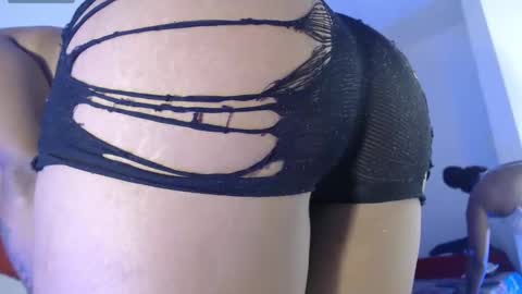 lilyspringfu online show from September 29, 2025, 6:13 pm