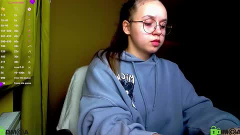 Lily online show from October 27, 2025, 1:59 pm