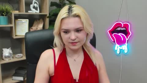 Lily online show from March 8, 2026, 7:45 am