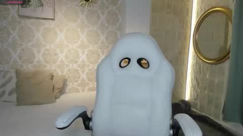Snapshot of lilythea_ chatting on February 8, 2026, 8:01 pm lilythea_ online show from February 8, 2026, 8:01 pm