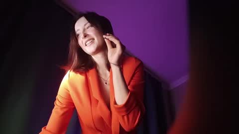 LilyXSky online show from December 15, 2024, 5:53 pm