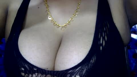 limaakter246618 online show from August 5, 2026, 6:49 am
