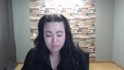 busty princess online show from April 18, 2026, 10:52 am