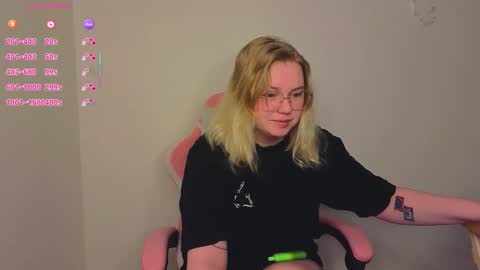 lime cat online show from November 29, 2025, 3:20 am