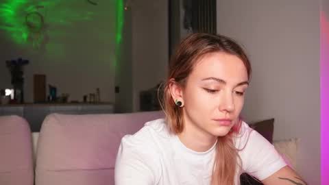 Snapshot of limy_sweet chatting on February 20, 2025, 4:28 am limy_sweet online show from February 20, 2025, 4:28 am