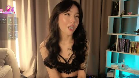 Lin Use menu to play with me  online show from March 29, 2026, 8:36 am