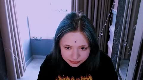 Lina2D tyan online show from October 19, 2025, 8:15 am