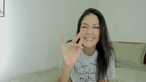 Snapshot of lina__mandarina chatting on June 19, 2026, 8:12 pm Lina Mandarina online show from June 19, 2026, 8:12 pm