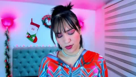  Lina Bedoya  online show from December 14, 2024, 12:01 pm