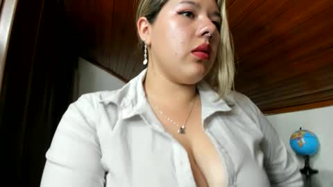 Lina Browm online show from February 8, 2025, 11:45 pm