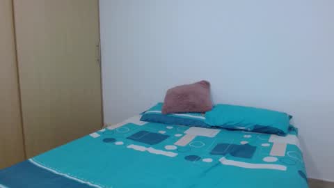 lina_busty online show from February 2, 2025, 11:42 pm