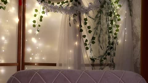 Lina -  online show from January 30, 2025, 5:28 pm