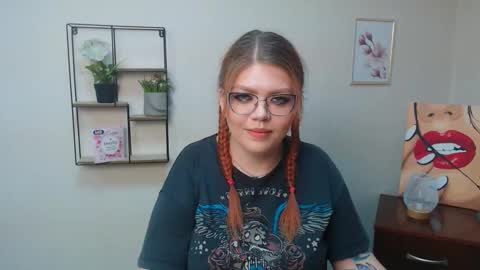 lina_ri online show from November 10, 2025, 8:52 pm