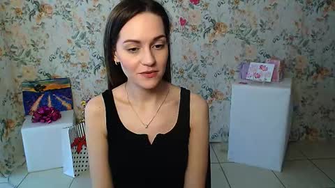 Lina online show from March 10, 2025, 7:21 am