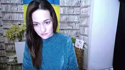 Lina online show from November 26, 2025, 11:11 am