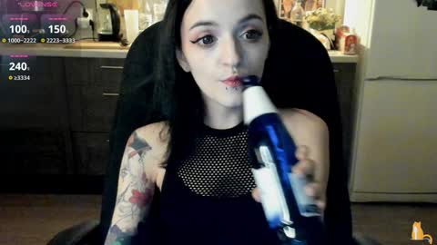 Lina 3  1715622743 online show from January 2, 2025, 8:24 pm