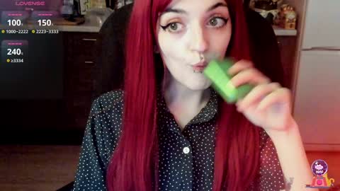 Lina 3  1715622743 online show from February 3, 2025, 9:30 am