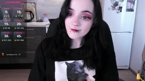 Lina 3  1715622743 online show from March 18, 2026, 7:22 am