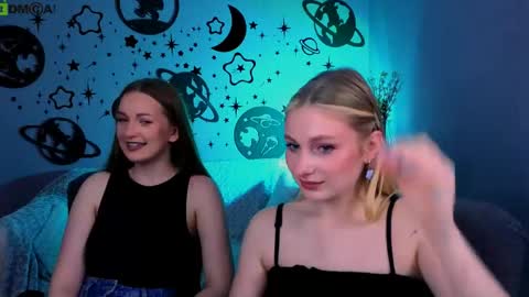 linaa_dolly online show from May 22, 2026, 11:38 am