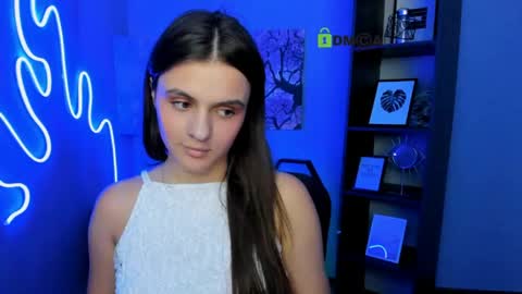 linaa_dolly online show from June 5, 2026, 2:23 pm