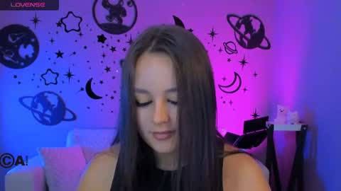 linaa_dolly online show from July 21, 2026, 9:33 am