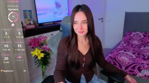 Lina online show from July 14, 2026, 5:34 am