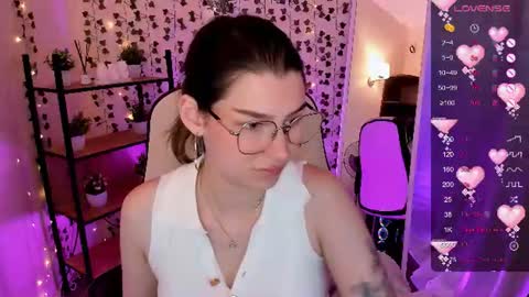 Lina online show from July 20, 2026, 7:11 am
