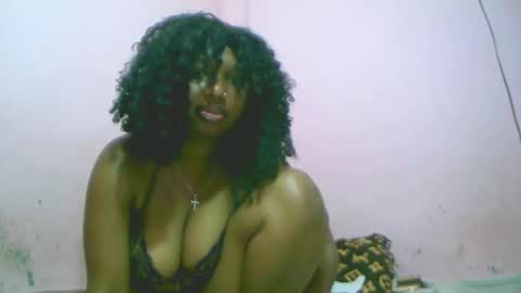 linah1123 online show from October 24, 2025, 7:05 am