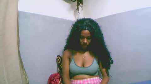 linah1123 online show from February 16, 2026, 5:31 pm