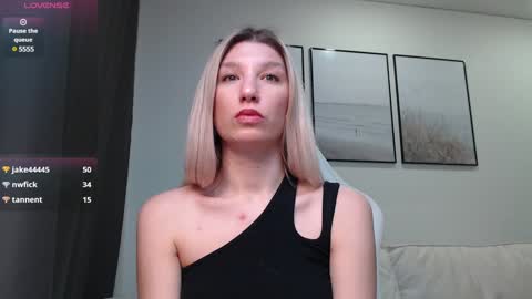 Lina online show from December 9, 2024, 12:40 pm